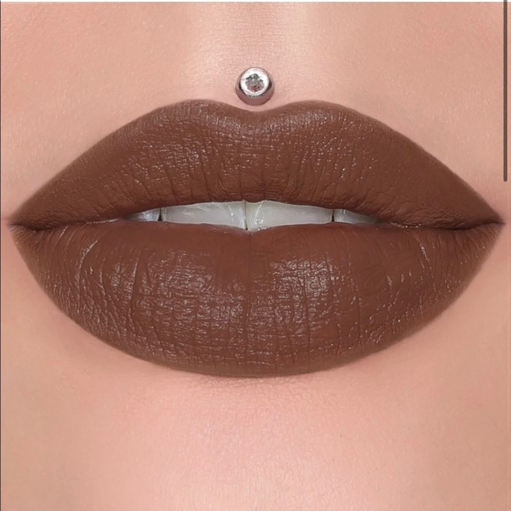 Jeffree Star Cosmetics Velvet Trap LipStick: Dominatrix
